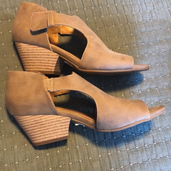 NATURAL SOUL SHOES- BLACK & TAN - Picture 4 of 16